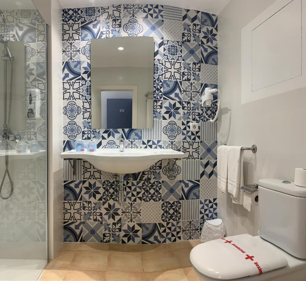 Hostal Hpc Porto Colom Extérieur photo