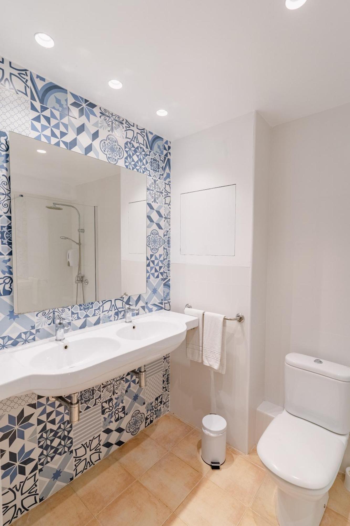 Hostal Hpc Porto Colom Extérieur photo